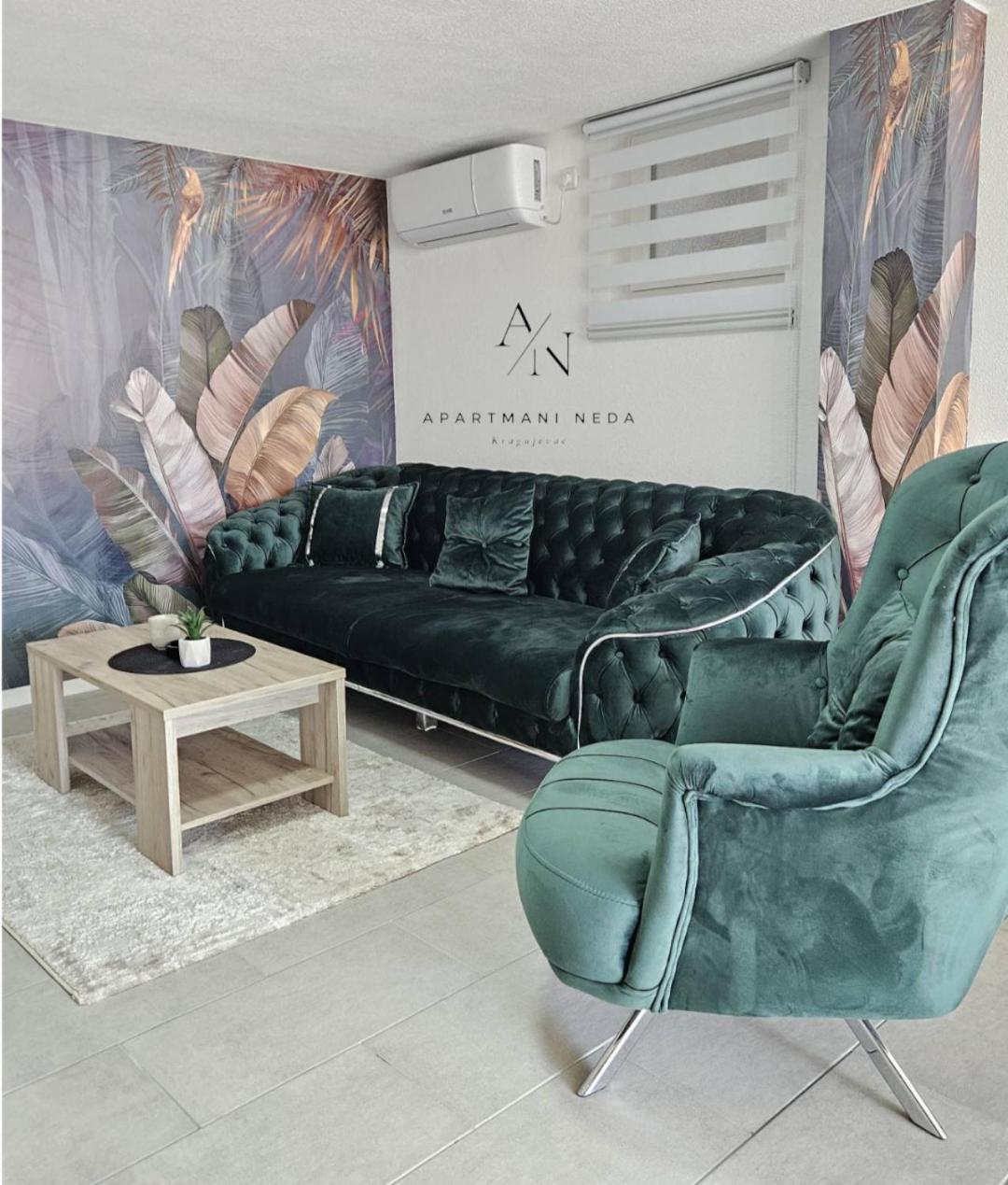 Neda Apartment *